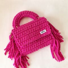 Handmade crochet bag tassel shoulder slung small square bag