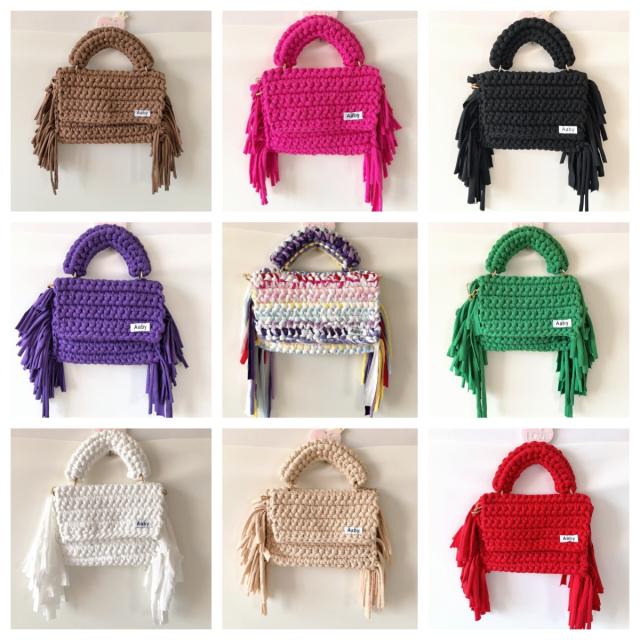 Handmade crochet bag tassel shoulder slung small square bag
