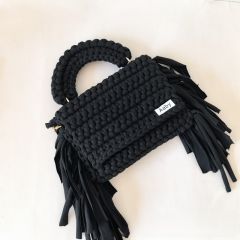 Handmade crochet bag tassel shoulder slung small square bag