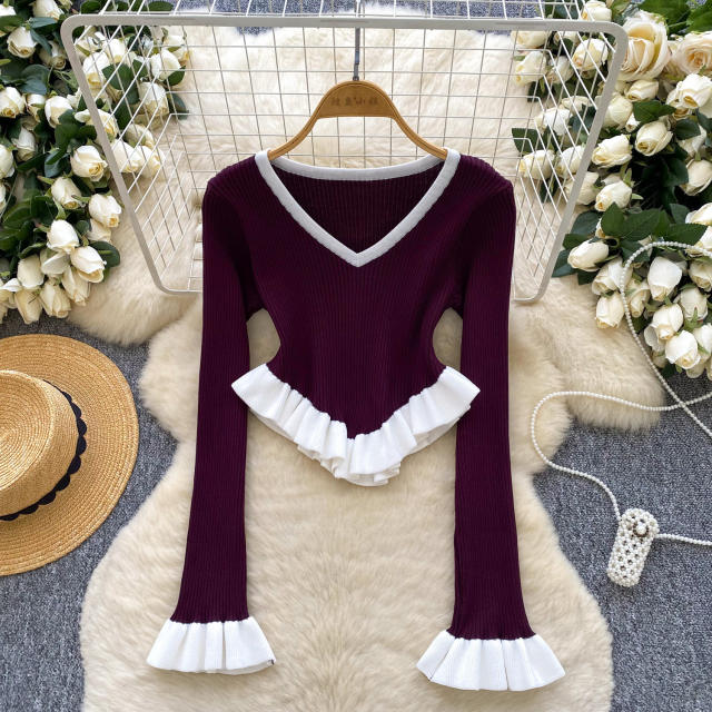 Contrasting Stripesd Knitwear Autum Ruffled Hem Bell Sleeves Slim Fit Outer Bottoming Tops