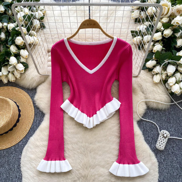 Contrasting Stripesd Knitwear Autum Ruffled Hem Bell Sleeves Slim Fit Outer Bottoming Tops