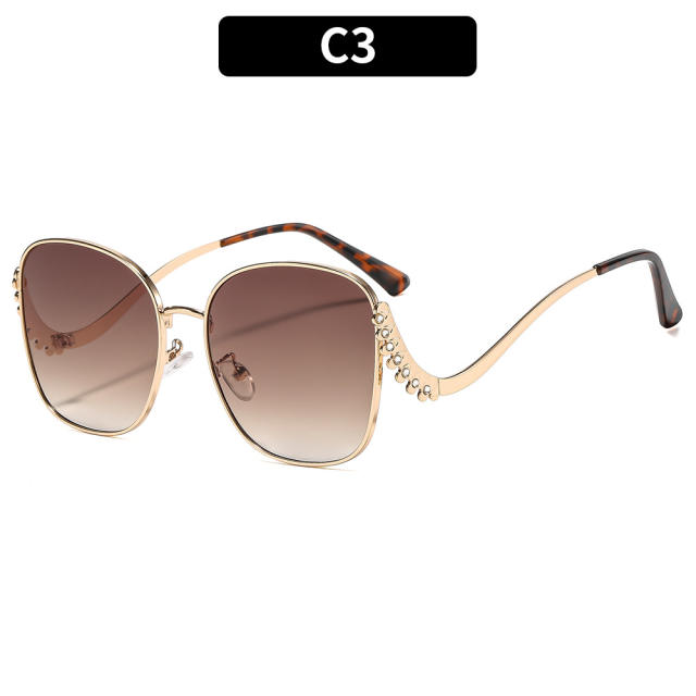 Big metal square frame sunglasses