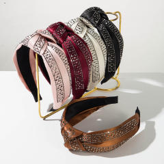 Baroque satin material knotted headband