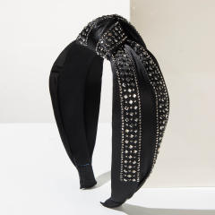Baroque satin material knotted headband