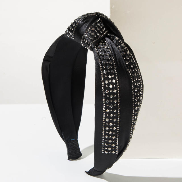 Baroque satin material knotted headband