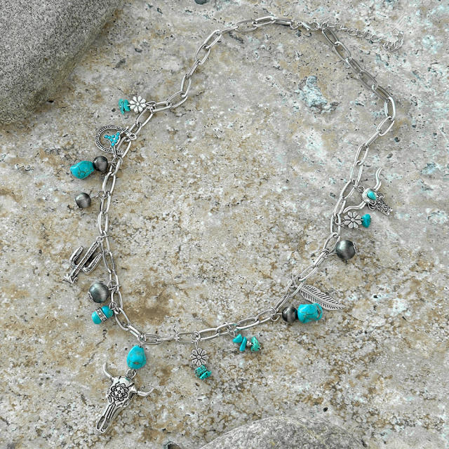 Western Denim Retro Ethnic Style Imitation Turquoise Alloy Bull Head Feather CCB Beaded Necklace for Women
