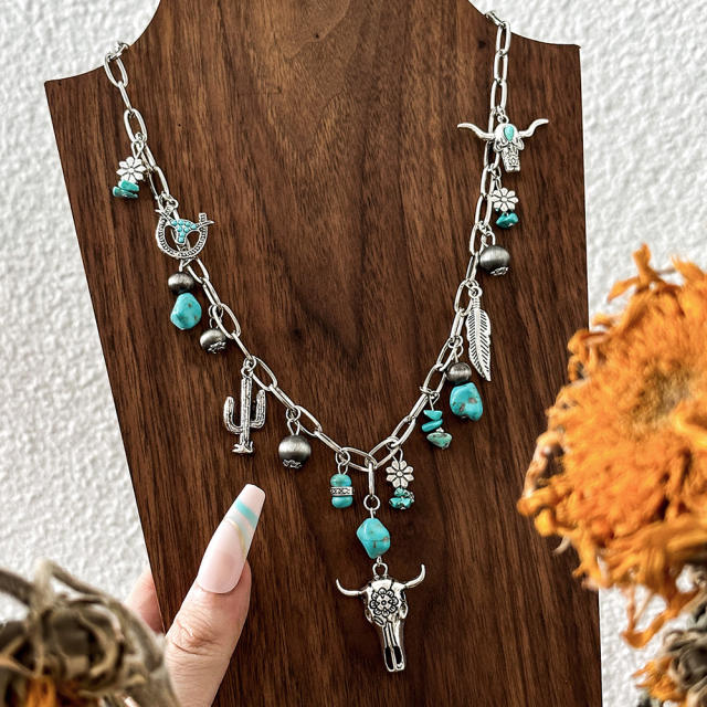 Western Denim Retro Ethnic Style Imitation Turquoise Alloy Bull Head Feather CCB Beaded Necklace for Women