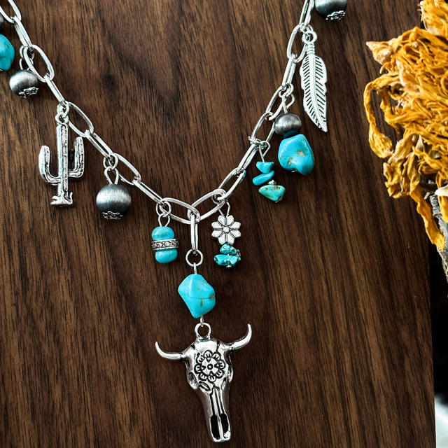 Western Denim Retro Ethnic Style Imitation Turquoise Alloy Bull Head Feather CCB Beaded Necklace for Women