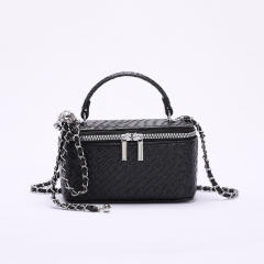 New design quilted pattern box bag chain bag crossbody bag