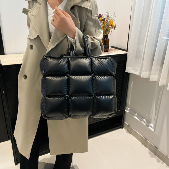 Cotton-padded Jacket Handbag Women's Cotton Underarm Bag Simple Square Shoulder Bag Fashionable Lightweight Tote Bag