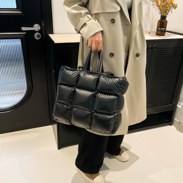 Cotton-padded Jacket Handbag Women's Cotton Underarm Bag Simple Square Shoulder Bag Fashionable Lightweight Tote Bag
