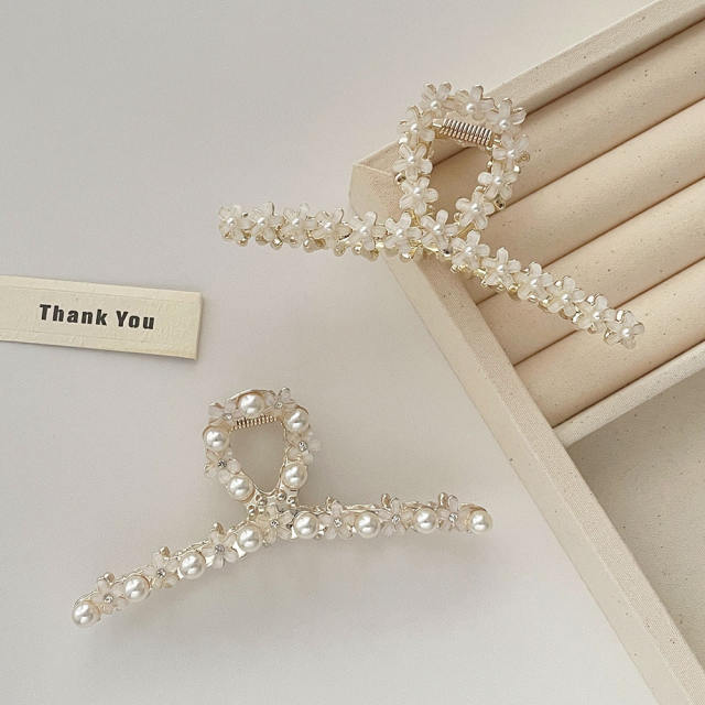 Korea Elegant Flower Pearl Metal Hairpin women hair claw clips