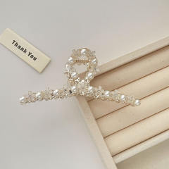 Korea Elegant Flower Pearl Metal Hairpin women hair claw clips