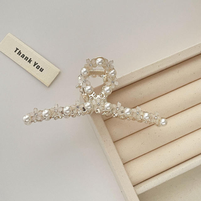 Korea Elegant Flower Pearl Metal Hairpin women hair claw clips