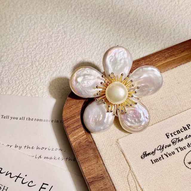 Baroque Pearl Flower Brooch for Women Elegant Socialite Brooch Pin  Pearl Brooch Accessory