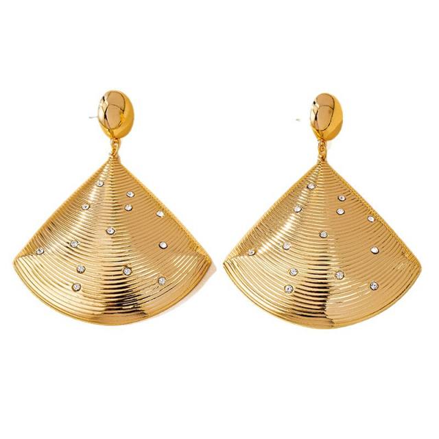 Chunky rhinestone inlaid big shell shape alloy earrings