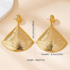 Chunky rhinestone inlaid big shell shape alloy earrings