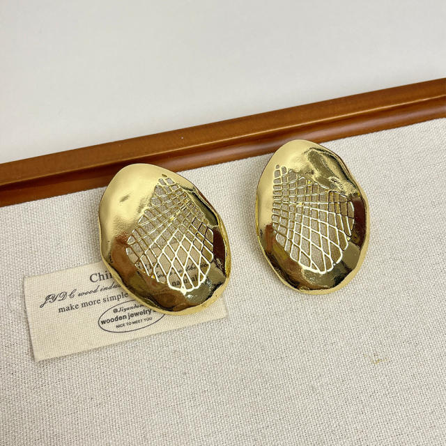 Exaggerated Personality Mesh Texture Oval Simple All-match Women's Earrings