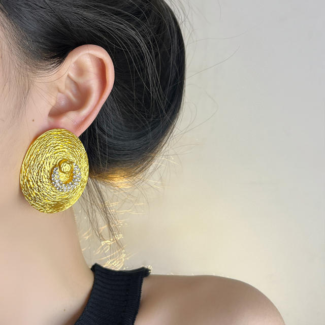 Retro Design Ripple Texture Asymmetric Oval Earrings Cold Style Elegant Simple Earrings