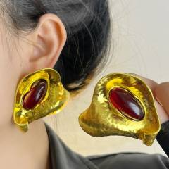 Vintage gold plated oval stone inlaid alloy earrings big earrings