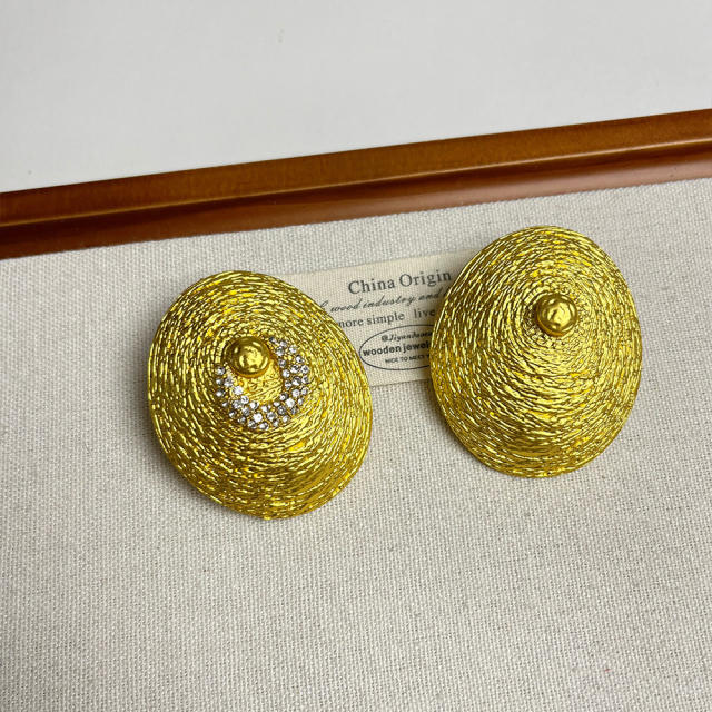 Retro Design Ripple Texture Asymmetric Oval Earrings Cold Style Elegant Simple Earrings