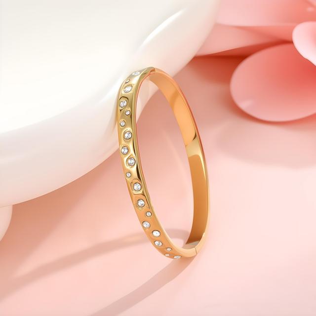 Non-Fading Bracelet for Women rhinestone inlaid diaaond stainless steel bangle bracelet