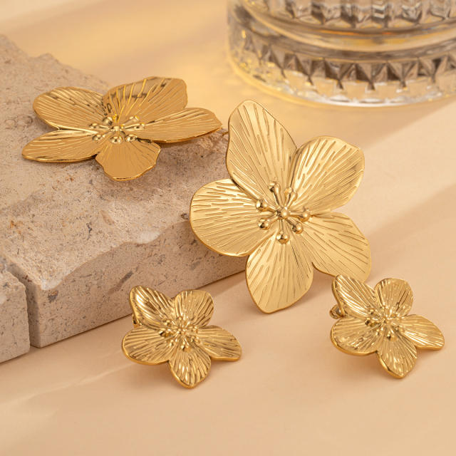 Exaggerated flower two size stainless steel earrings