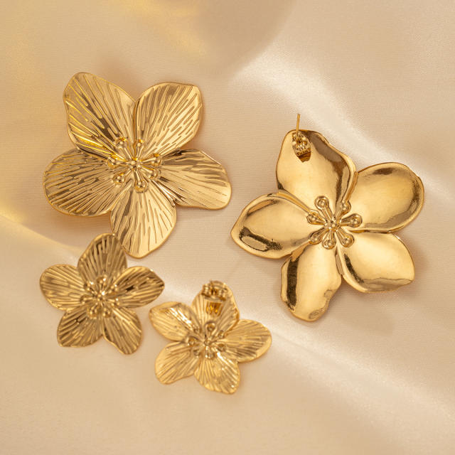 Exaggerated flower two size stainless steel earrings