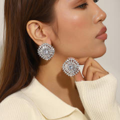 Elegant pave setting cubic zircon flower square diamond earrings