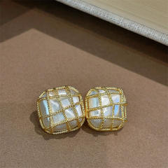 Geometric Hollow Mesh Earrings Personalized Light Luxury Braided Earrings
