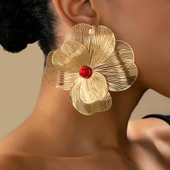 Hot sale gold color stereo flower alloy earrings for women