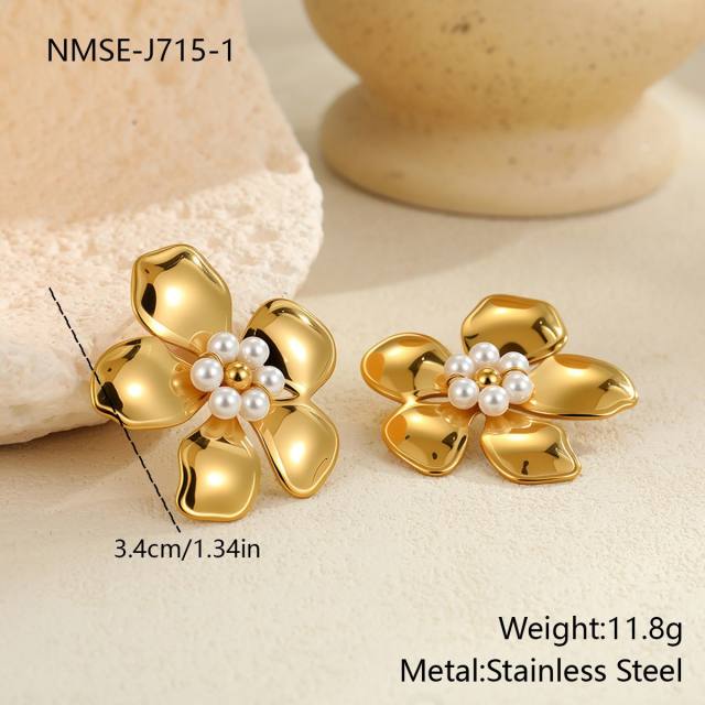 Elegant pearl inlaid flower fan shape stainless steel earrings