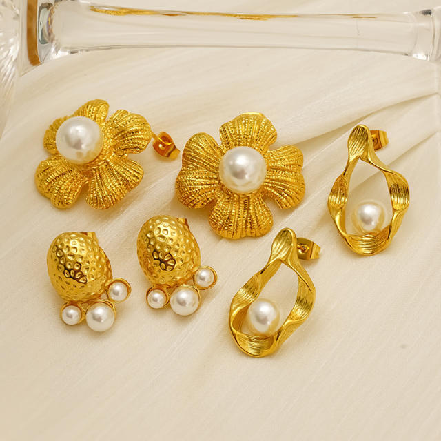 Stainless Steel Earrings 18K Gold Flower Inlaid Pearl Earrings for Women