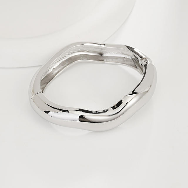 Irregular Glossy Alloy Bracelet Set Geometric Bracelet Collection Hand Jewelry Accessories