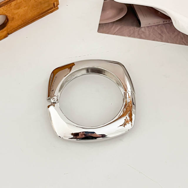 Irregular Glossy Alloy Bracelet Set Geometric Bracelet Collection Hand Jewelry Accessories