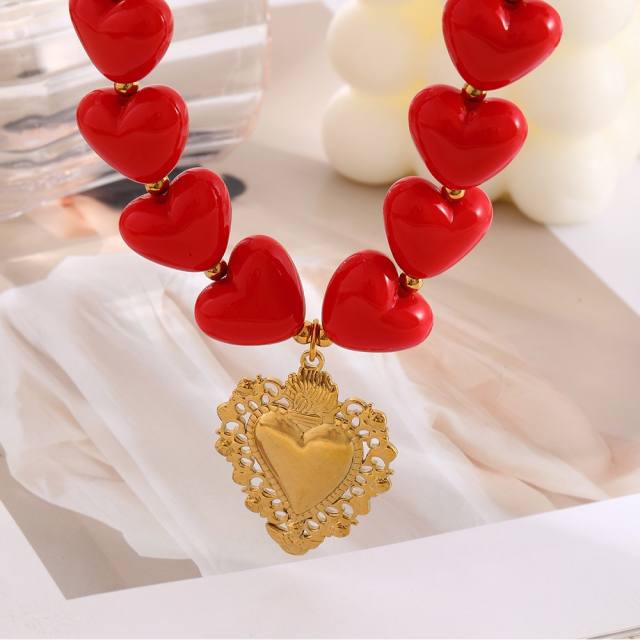 Red acrylic heart chain stainless steel heart pendant choker necklace