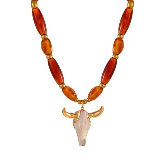 Winter Simple Bull Head Pendant Resin stainless Steel Beaded Necklace