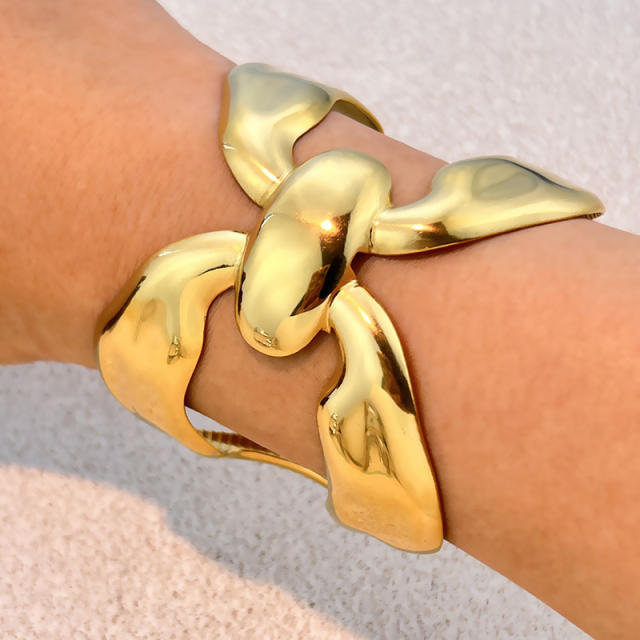 Chunky bow design gold plated stainless steel bangle cuffs bracelet