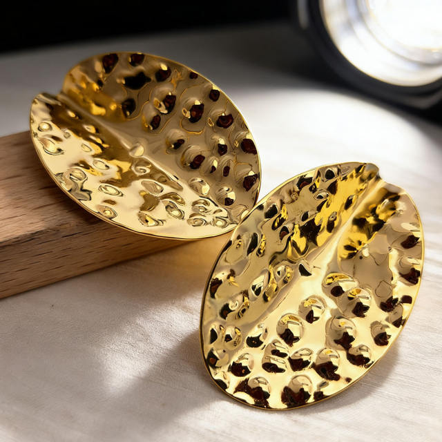 18KG punk trend hammer pattern leaf stainless steel earrings