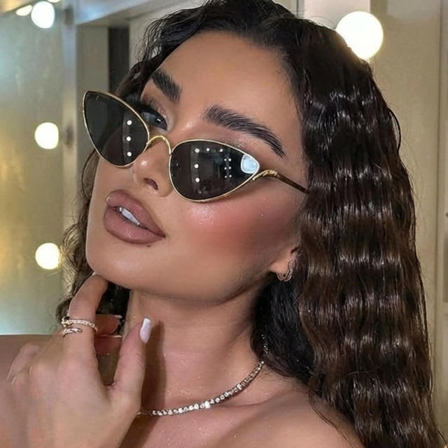 Small Frame Cat Eye Metal Sexy Sunglasses