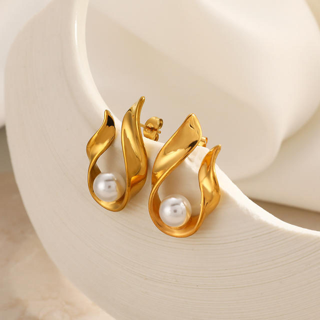 Elegant pearl inlaid unique drop shape stainless steel earrings
