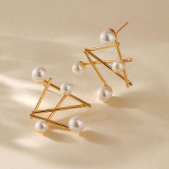 New Geometric Design Pearl Earrings Women's Daily Wear Real Gold Plated Earrings