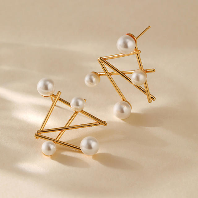 New Geometric Design Pearl Earrings Women's Daily Wear Real Gold Plated Earrings