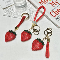 Fashion Full Diamond Strawberry Keychain for Women Creative Car Key Pendant