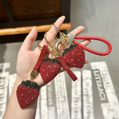 Fashion Full Diamond Strawberry Keychain for Women Creative Car Key Pendant