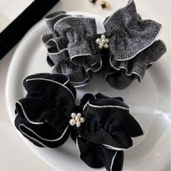 Kroean fashion hair claw clips for women