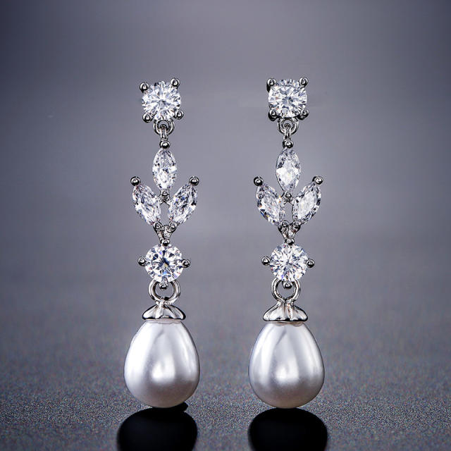 Elegant pearl white stone drop earrings women's high-end design jewelry wholesale wedding jewelry