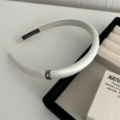 Simple satin material diamond inlaid headband for women