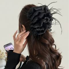 Elegant feather style women hair claw clips