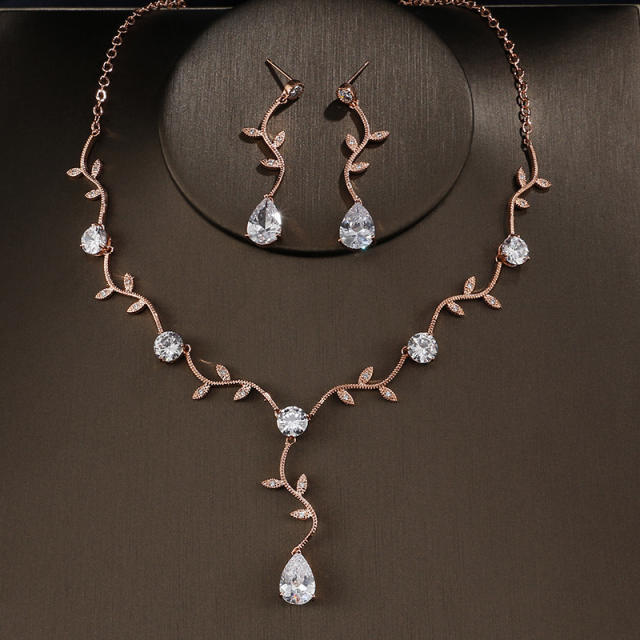 Korean-style simple fashion leaf-shaped flower branch set chain micro-inlaid AAA zircon necklace set